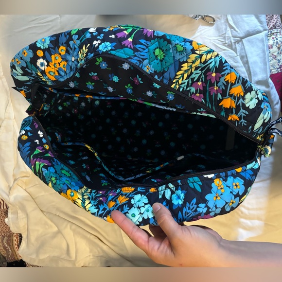 Vera Bradley grand traveler weekender bag - Picture 9 of 13